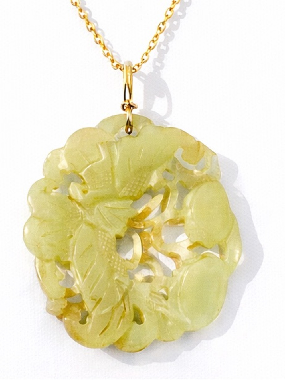 Vintage Jade Carved Pendant Necklace Green Statement Medallion Boho Artisan - Picture 6 of 6